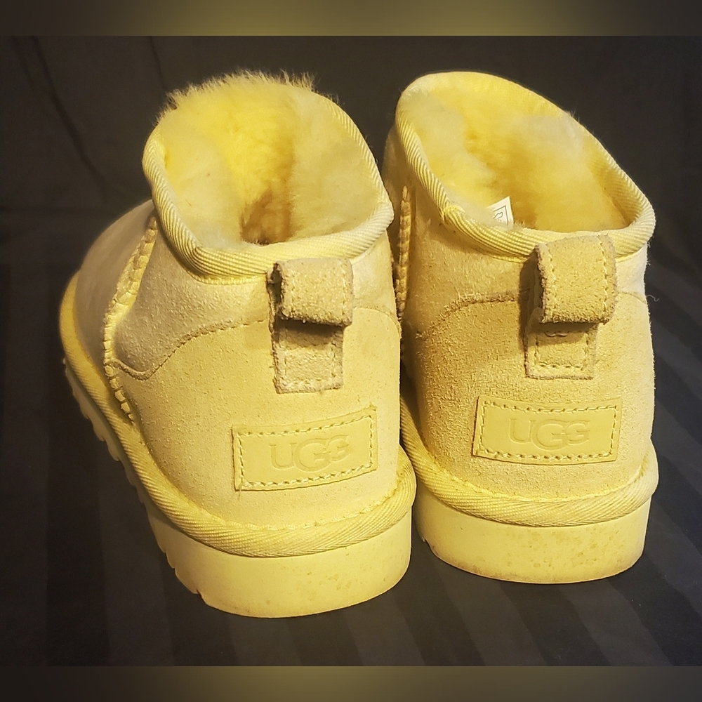 Ugg Classic Ultra Mini - image 3